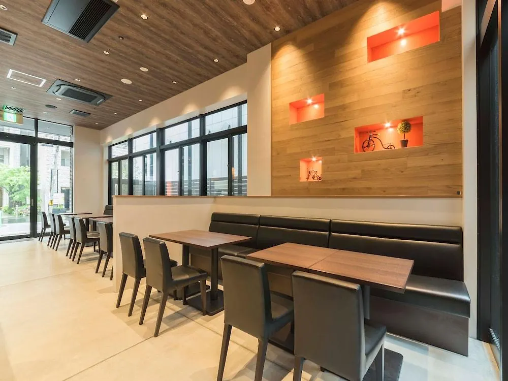 Apa Hotel Higashi Umeda Minami Morimachi Ekimae Осака 3*,